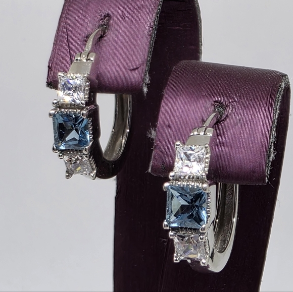 Sterling Silver 925 Hoop Earrings Blue Clear Princess 3-Stone Prong Set Pierced